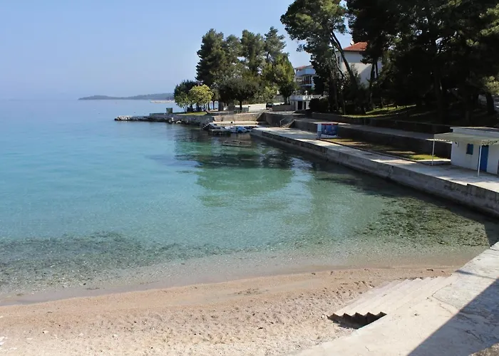 With A Parking Space Appartamento Malinska