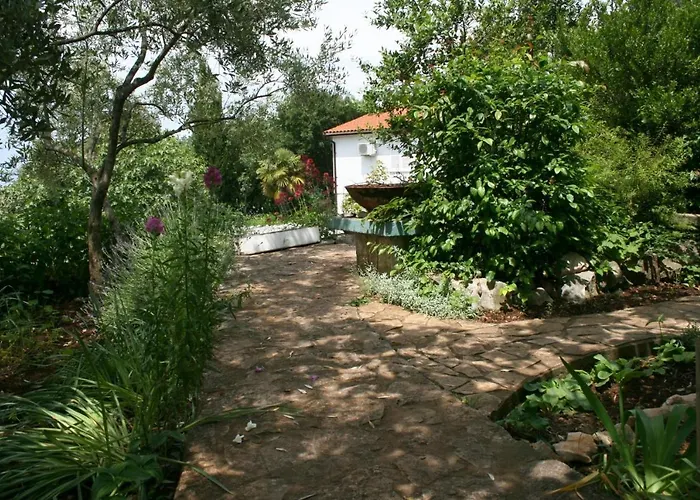 Appartamento With A Parking Space Malinska